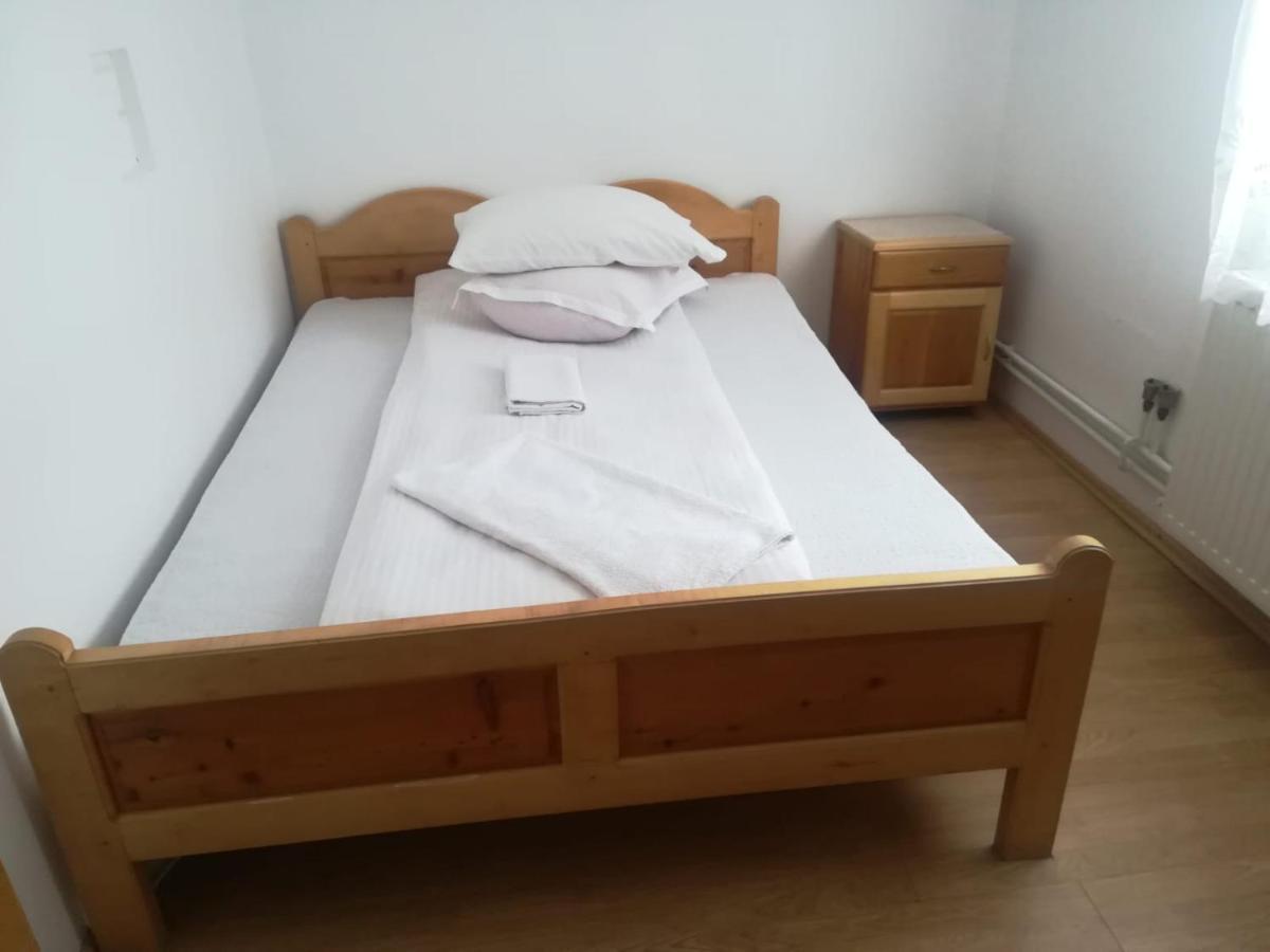 Casa De Vacanta Vârtop Eksteriør billede