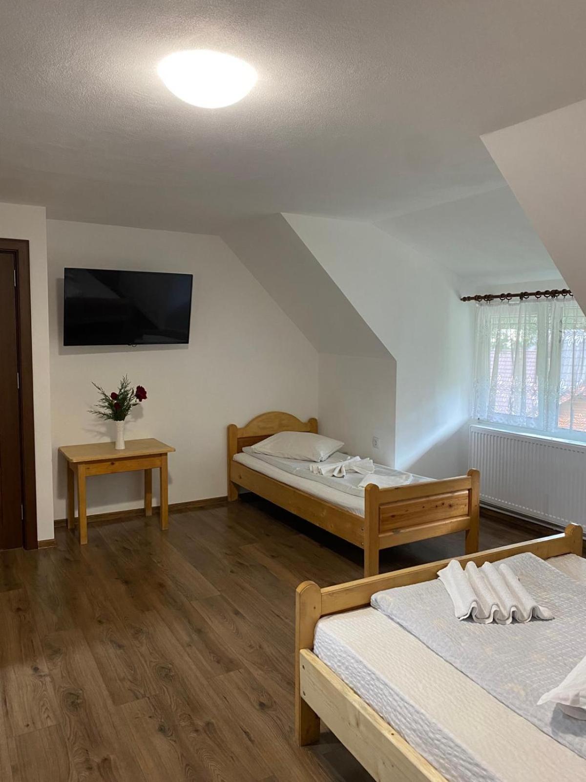 Casa De Vacanta Vârtop Eksteriør billede